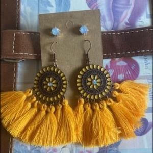 NWT.Boho Bohemian Earrings🌞2 pairs